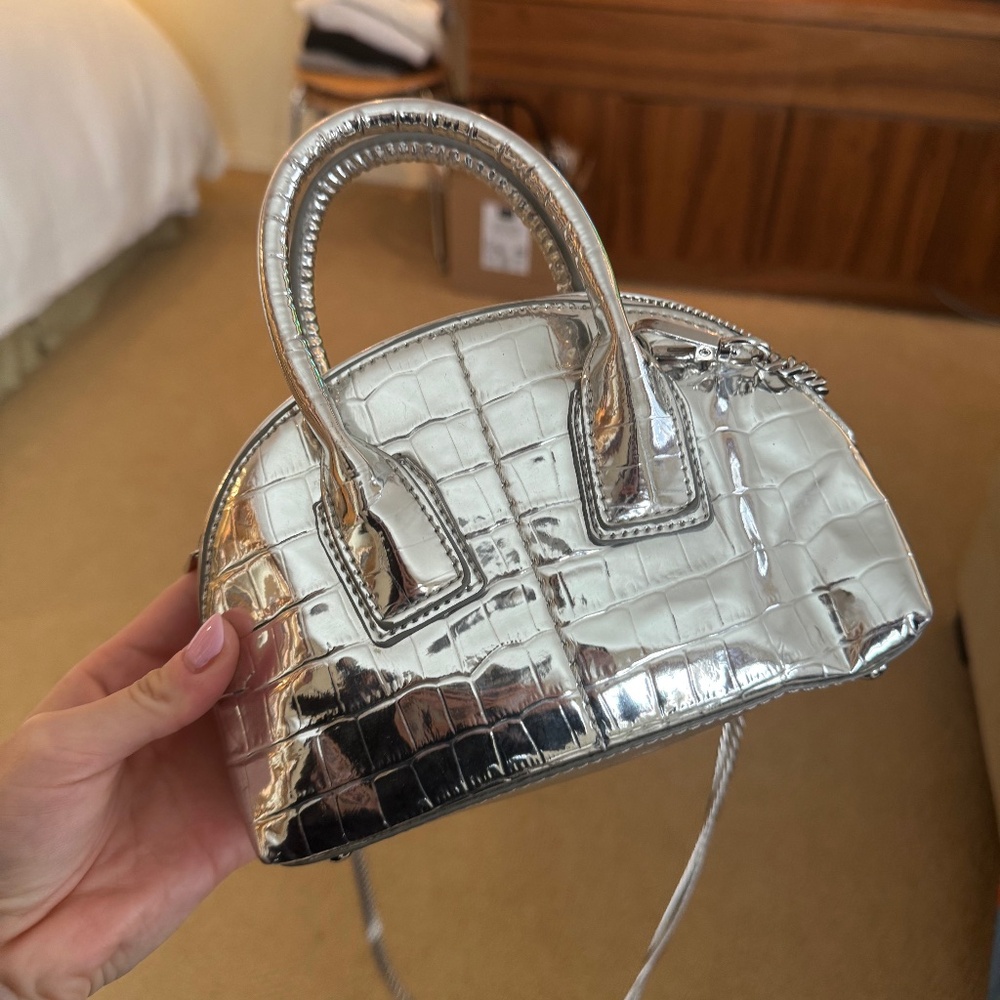 SILVER CHROME CROSSBODY BAG